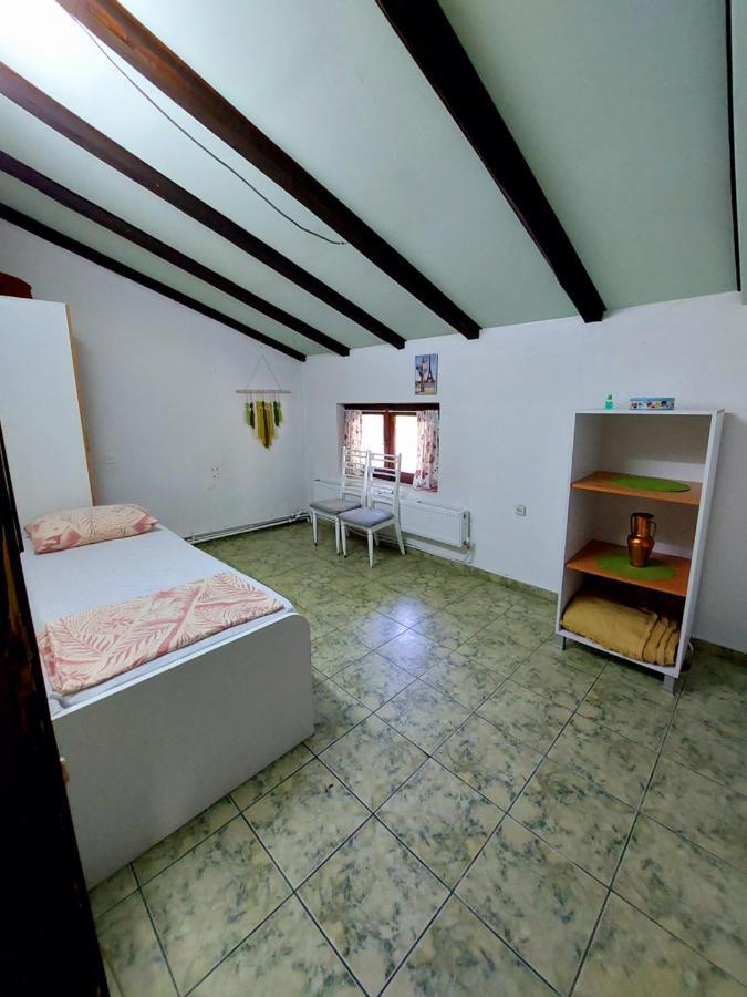 Incredible Apartment With A Mountain View - Matka สโกเปีย ภายนอก รูปภาพ